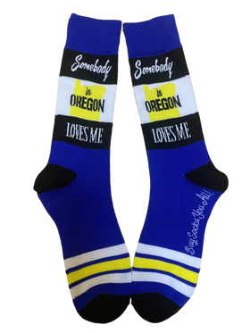 Somebody in Oregon Loves Me Men's Socks